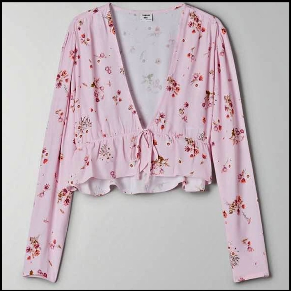 Sunday Best Cropped Tie Front Top
